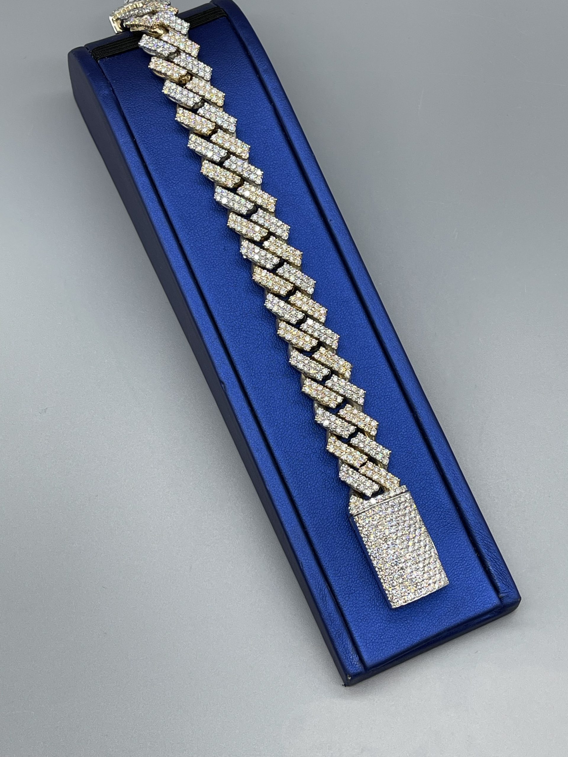 10KT 16MM 13.38CT Dia Two-Tone Cuban Diamond Bracelet - Image 6